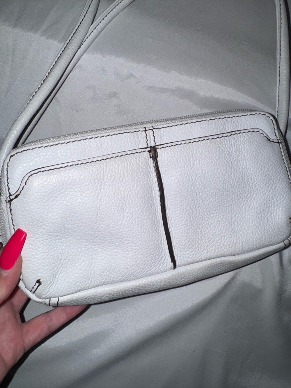 Classic White Leather Crossbody Bag - Picture 6 of 11